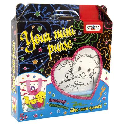 Купить НАБОР ДЛЯ ТВОРЧЕСТВА STRATEG СУМКА-РАСКРАСКА КОТЕНОК НА РУССКОМ ЯЗЫКЕ (2044)