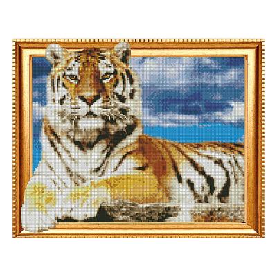 Купить АЛМАЗНАЯ МОЗАИКА STRATEG ПРЕМИУМ ГОРДЫЙ ТИГР 40Х50 СМ FT30055